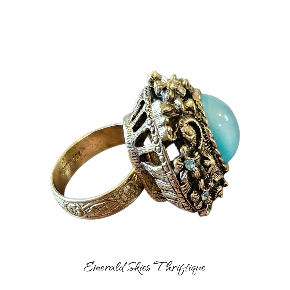 Sarah Coventry Gold and Blue Ring - Picture 4 of 7